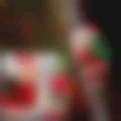 Babagjyshi që ngjitet në shkallë | LADDERSANTA